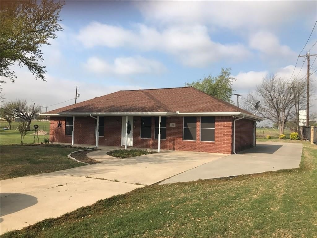 803 N Fm 156 – photo 1 of 2