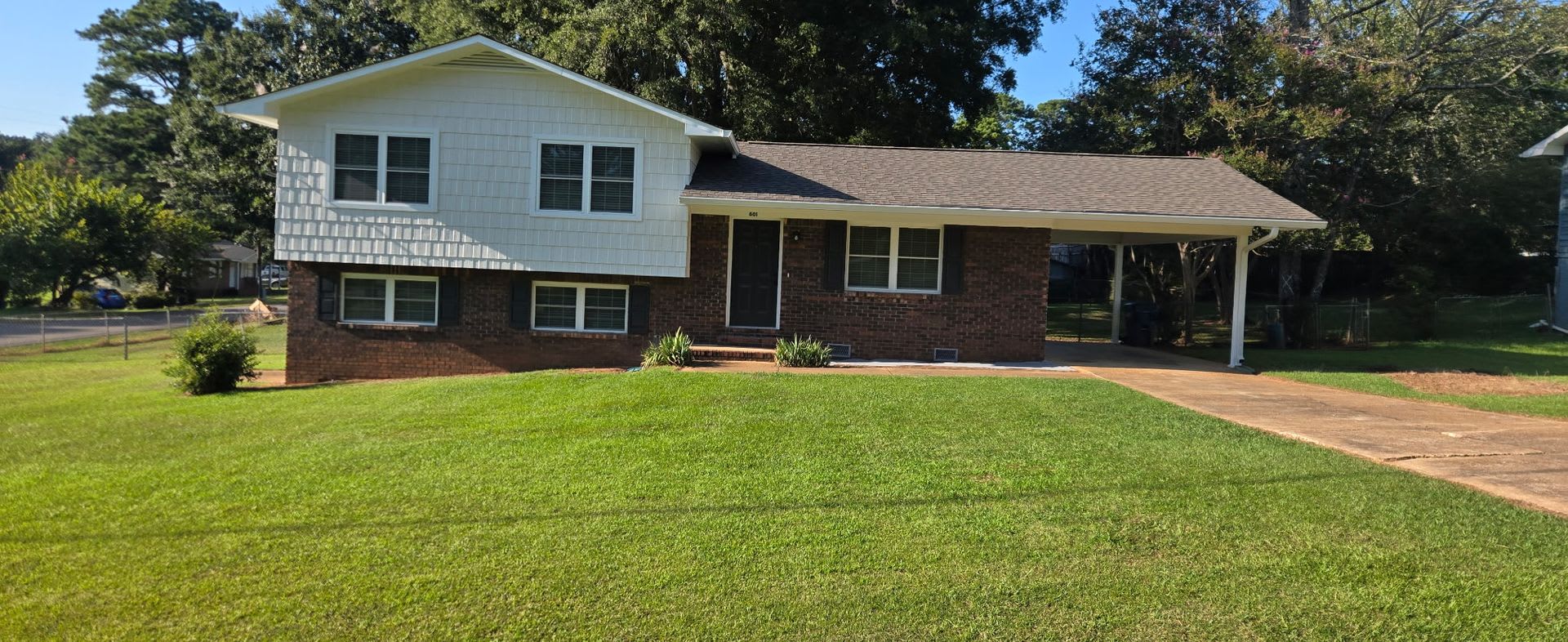 FRESHLY UPDATED HOME IN OXFORD – photo 1