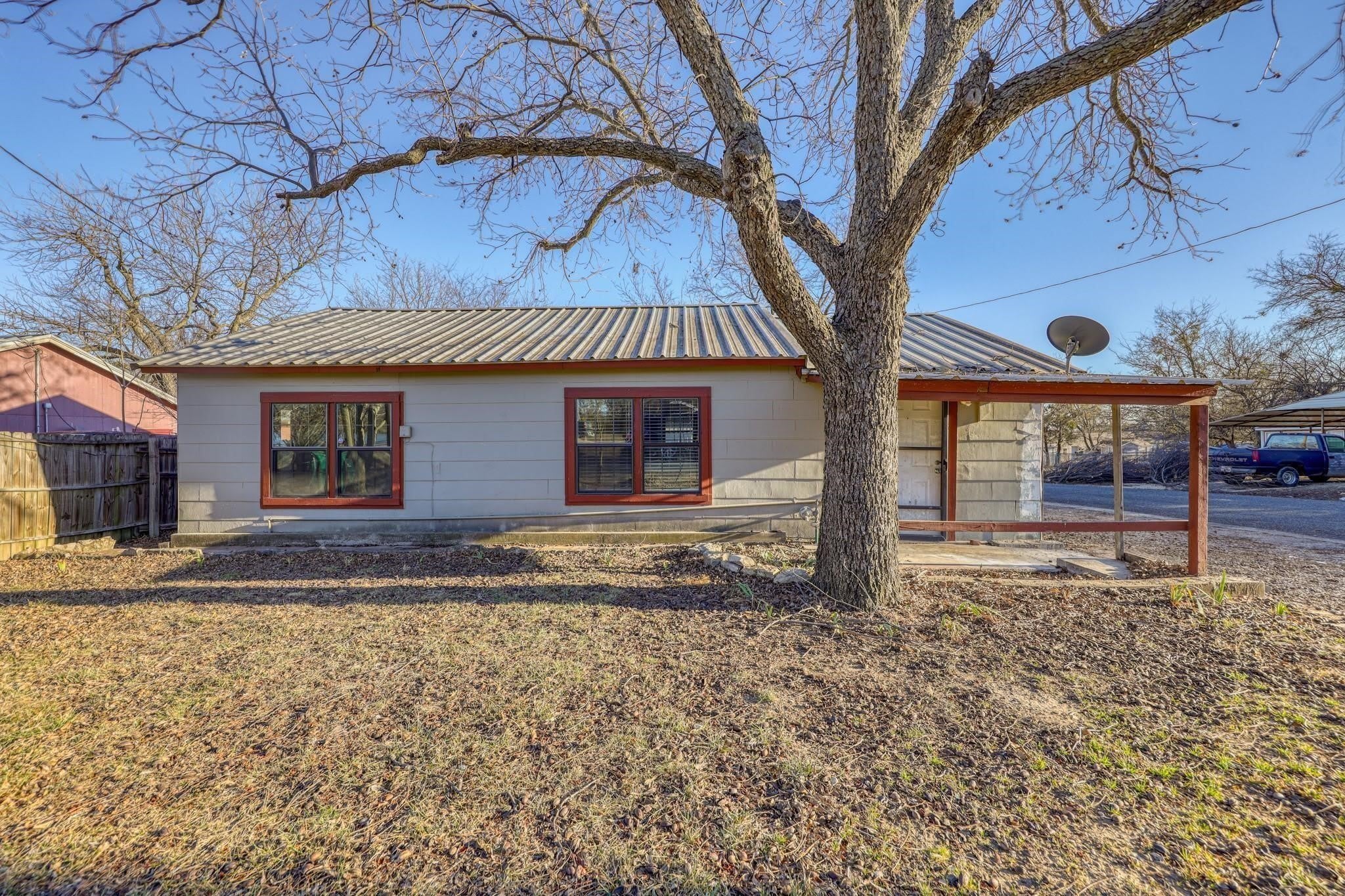 1006 E Dodge Street
