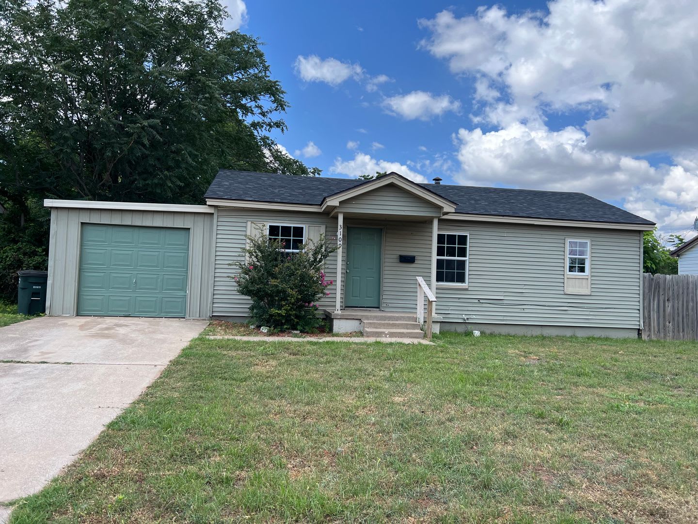 2 Bed 1 Bath Newly Remodeled Home in Del City – photo 1 of 8