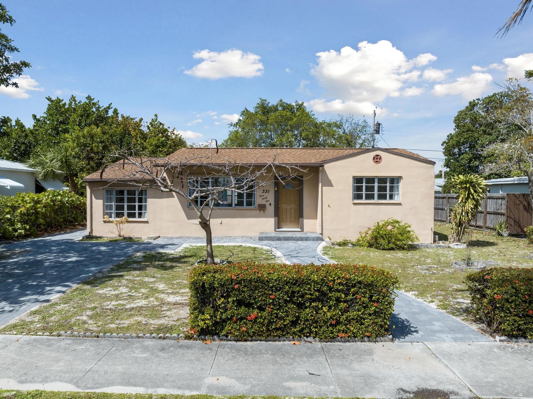 331 Winters Street – photo 1
