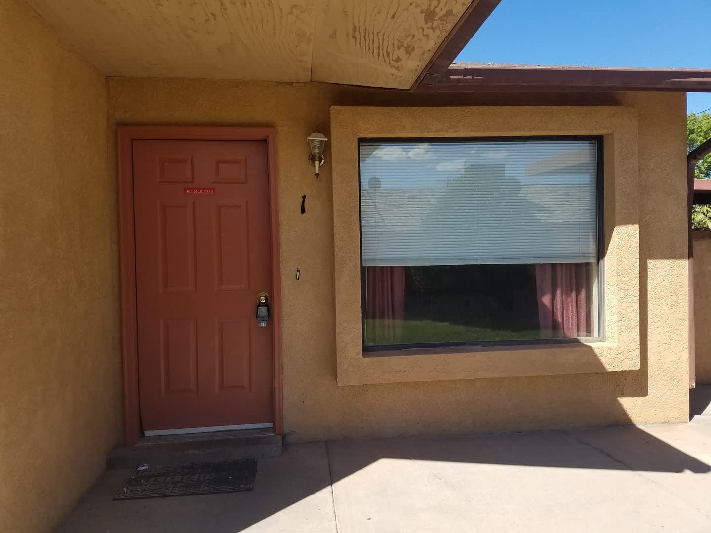 3 Bed/2 Bath End Unit – photo 1