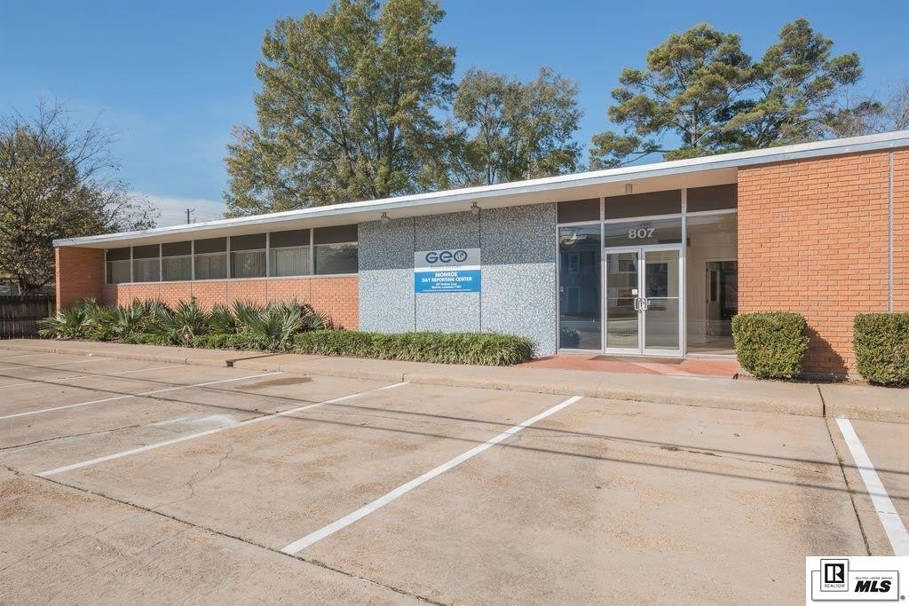 807 HUDSON LANE – photo 1