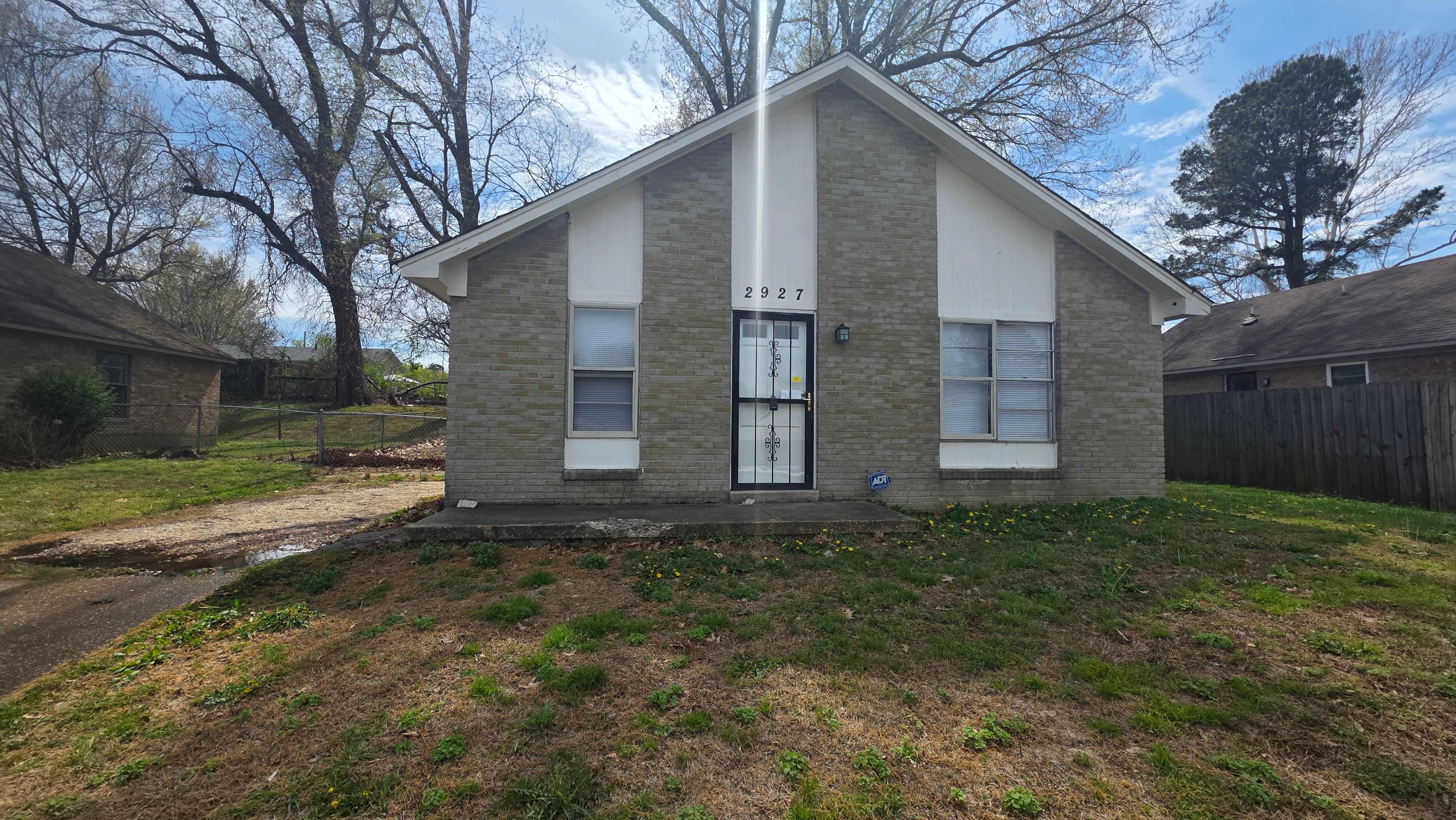 2927 Gruber Dr – photo 1
