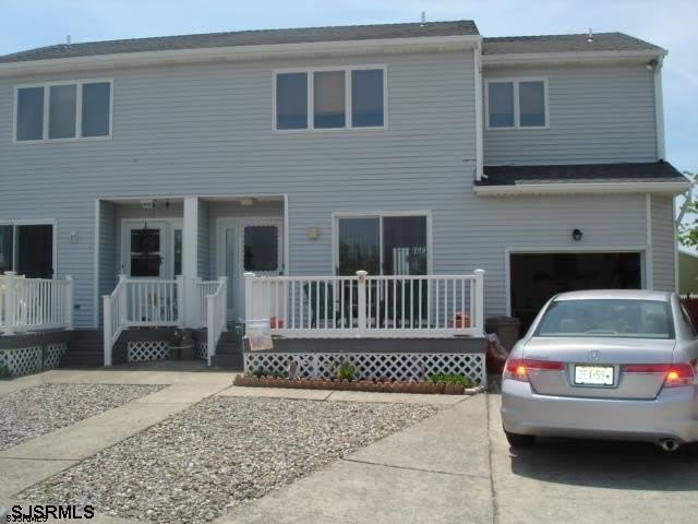 426 Canterbury Ct – photo 1