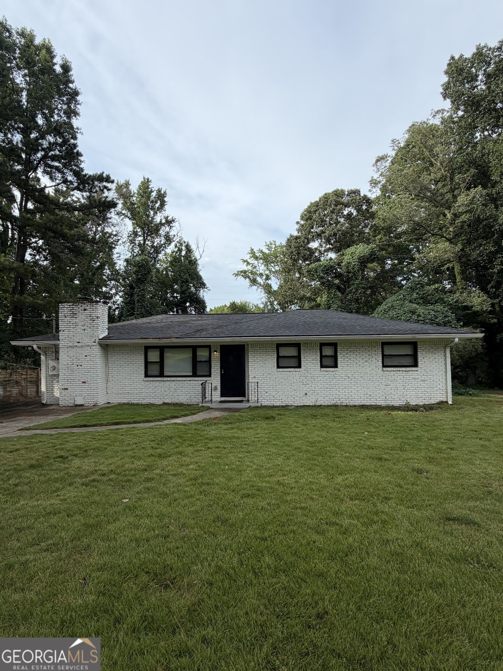 1858 Glen Echo Drive – photo 1 of 10