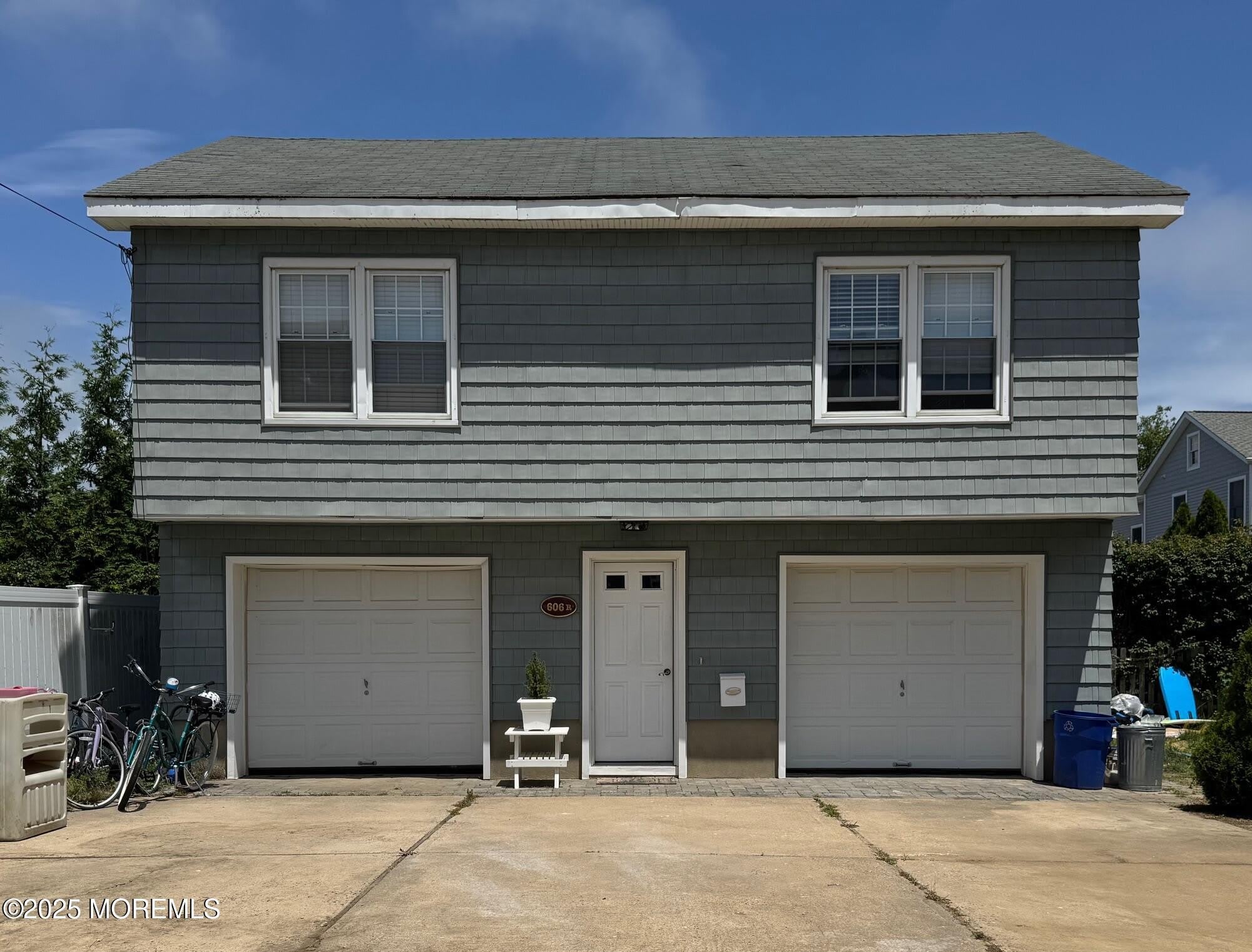 606 Ocean Road – photo 1 of 20