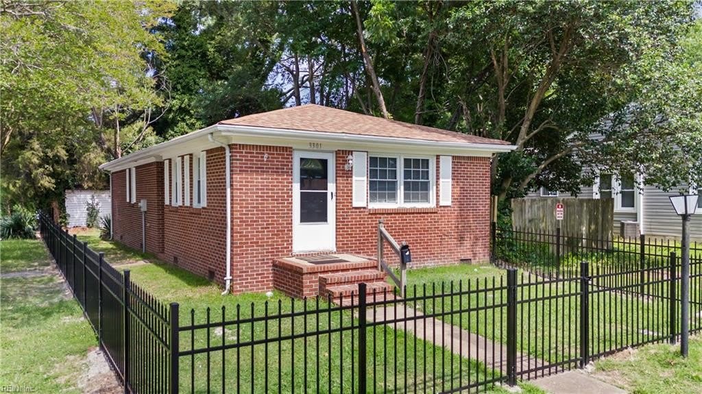 3301 Marne Avenue – photo 1