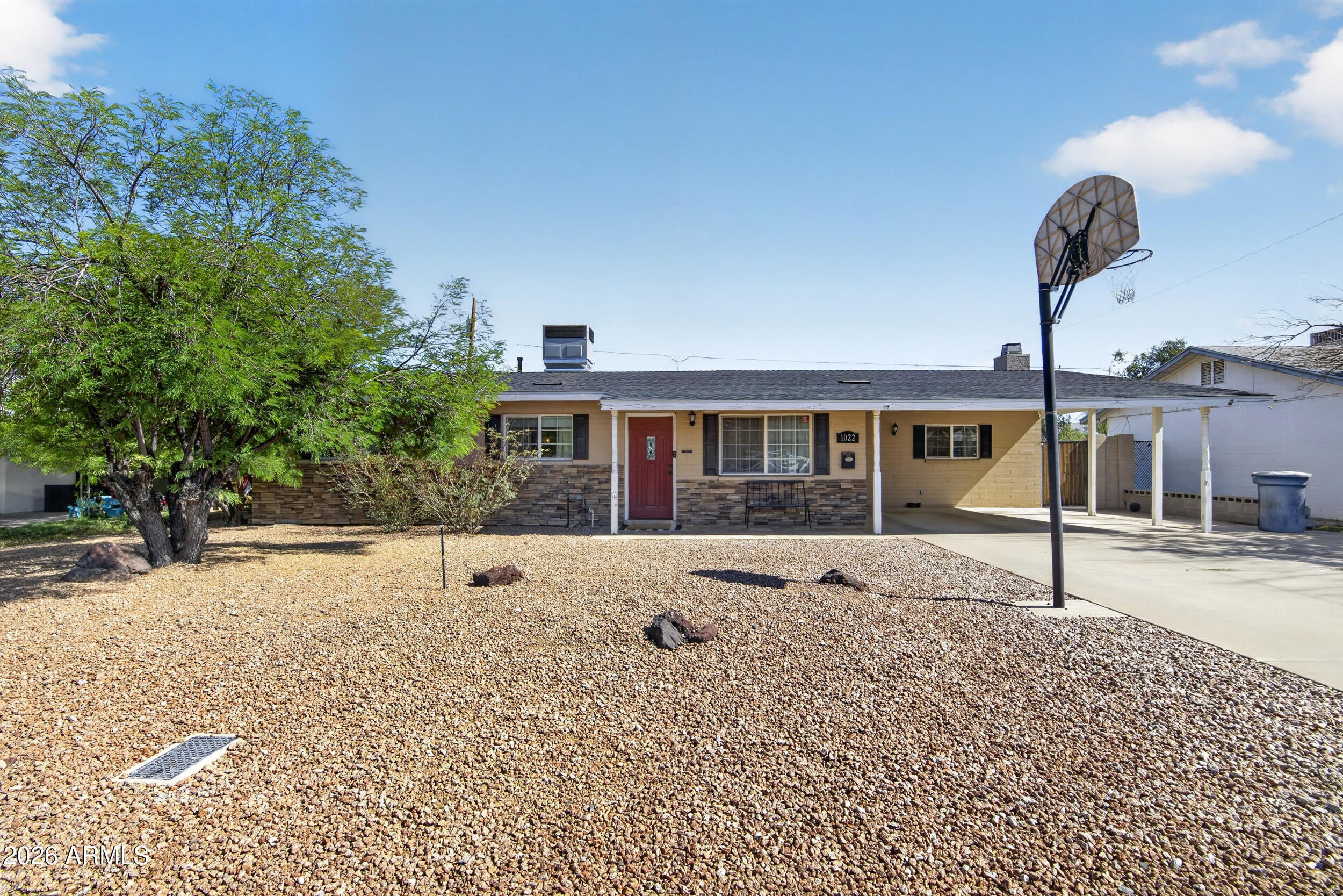 1022 W 13TH Street – photo 1