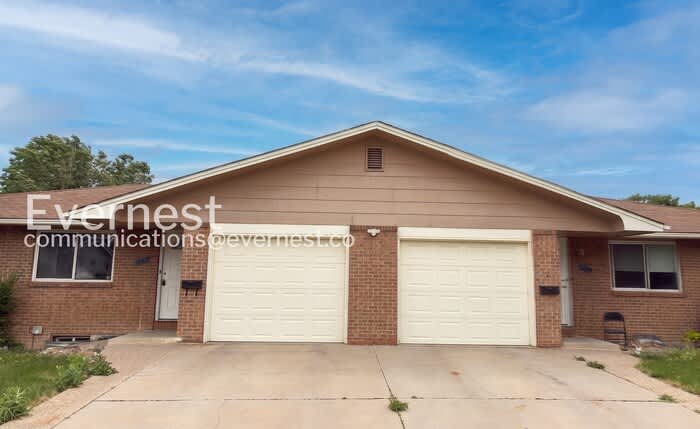 1527 Stuart Street – photo 1
