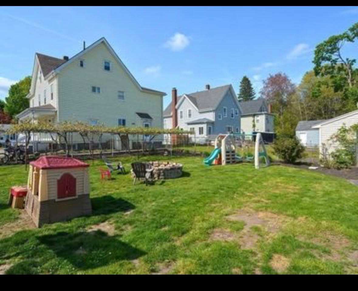 47 Hodges Avenue – photo 1 of 6