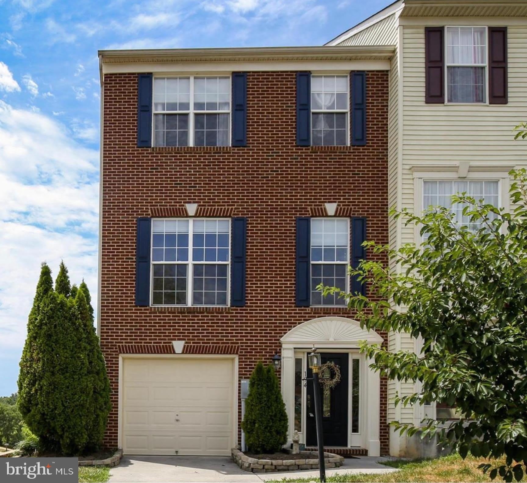 194 OXBOW Drive – photo 1 of 31