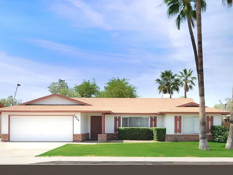 2604 S Cottonwood Dr – photo 1