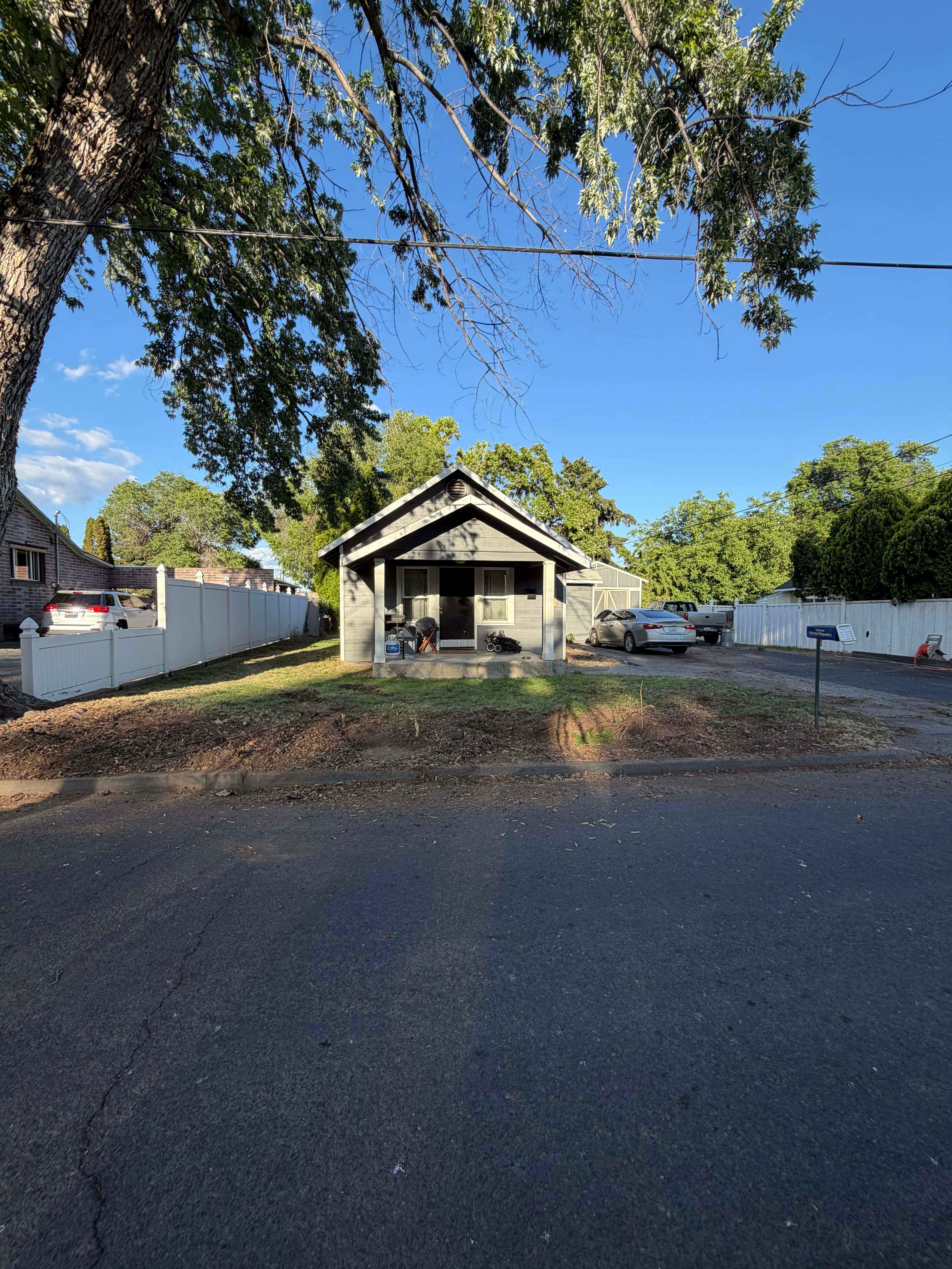 1213 South 13Th Avenue – photo 1