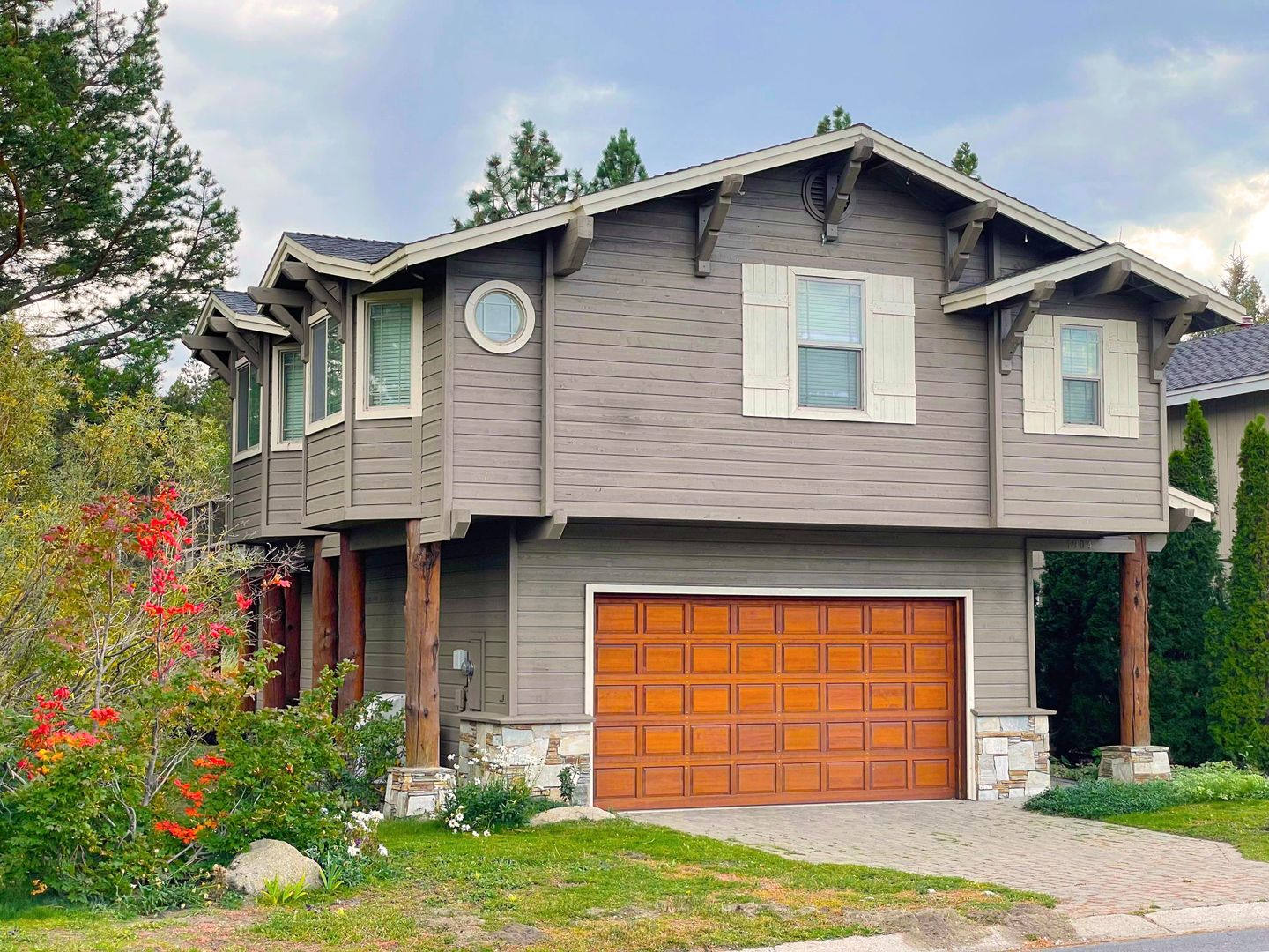 Beautiful 4Bd 3Ba Tahoe Keys Home A Must See With Comm Olympic Size Pool And Hot Tubs Avail For A 3 6 Month Seasonal Lease – photo 1