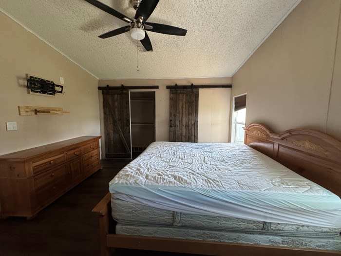 1584 Valiant Drive – photo 1