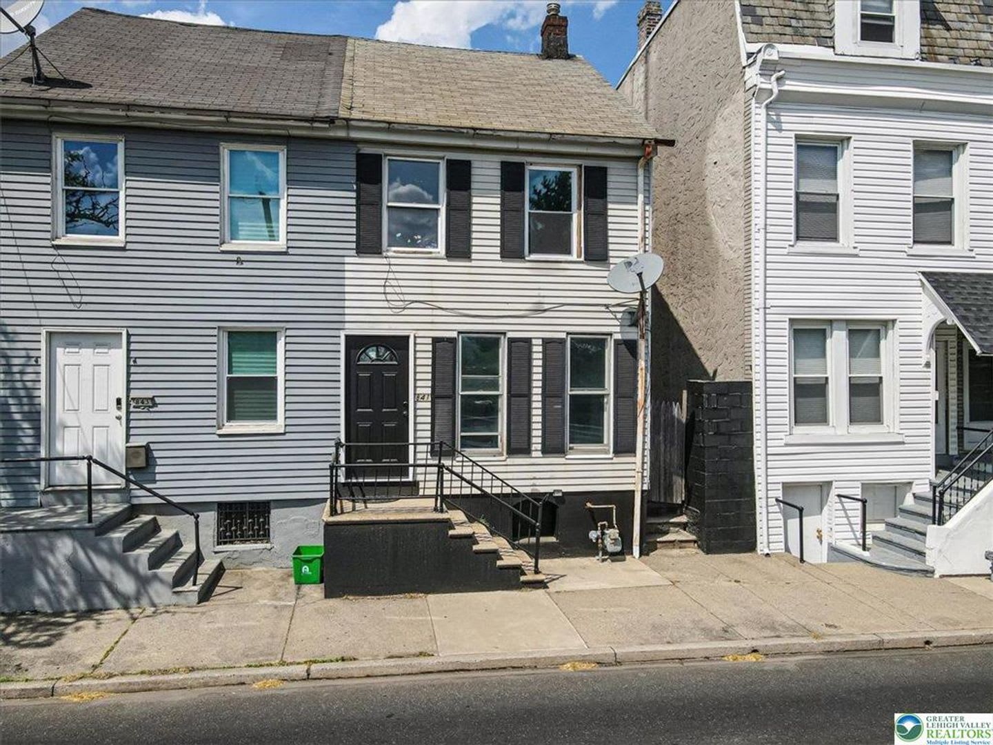 Beautifully updated 3-bedroom home in Allentown, PA, offering spacious living with modern finishes. – photo 1