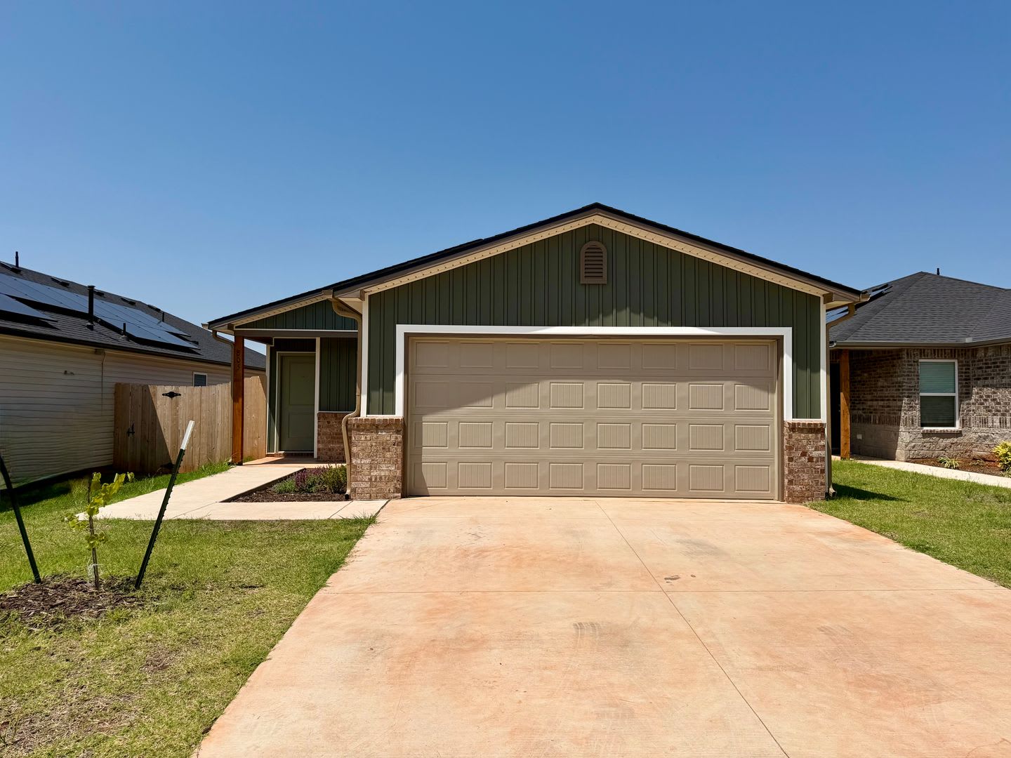 Beautiful 3 Bed 2 bath in N. OKC – photo 1