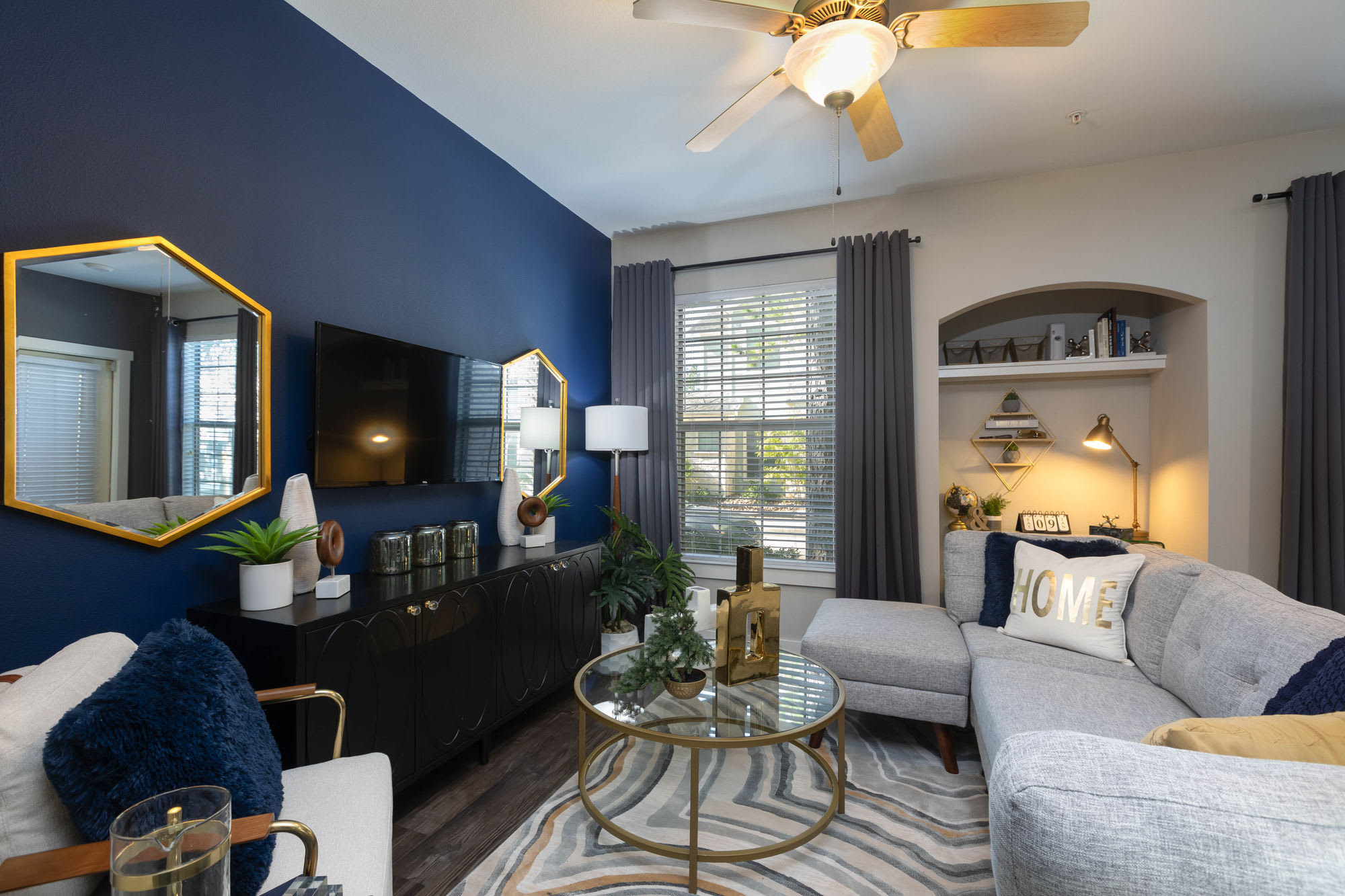 Lakefront Villas – photo 1