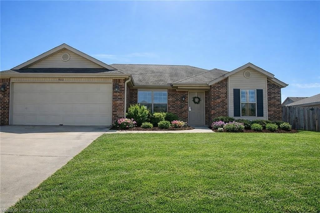 400 Apple Valley DR – photo 1