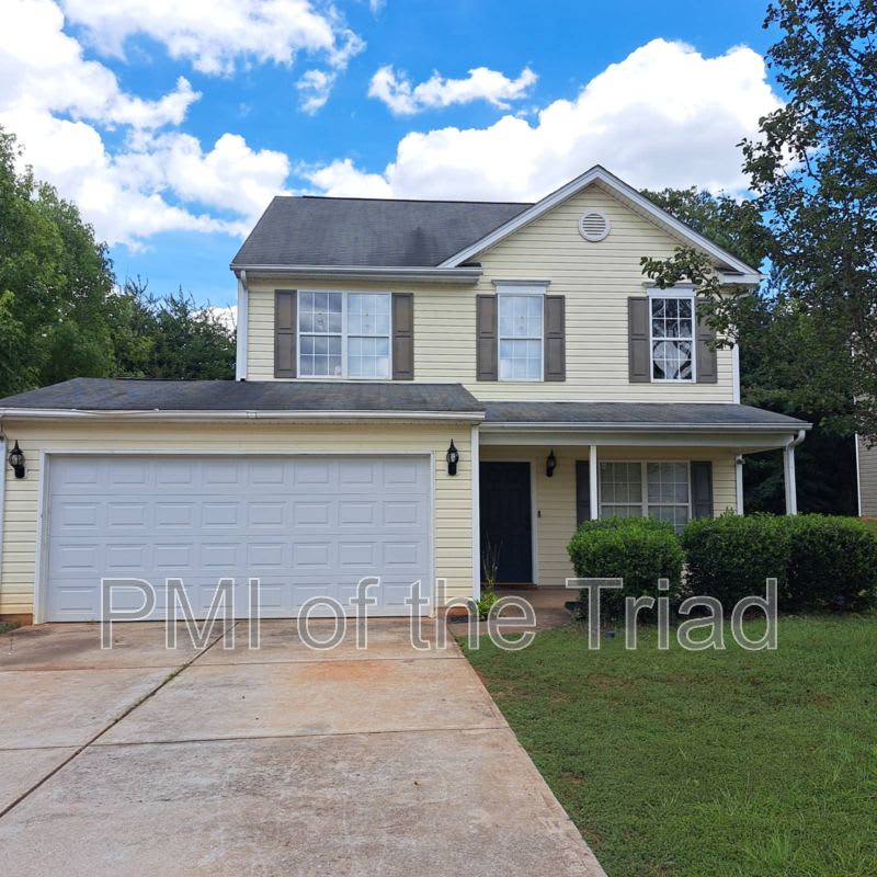 152 Drewsbury Dr – photo 1