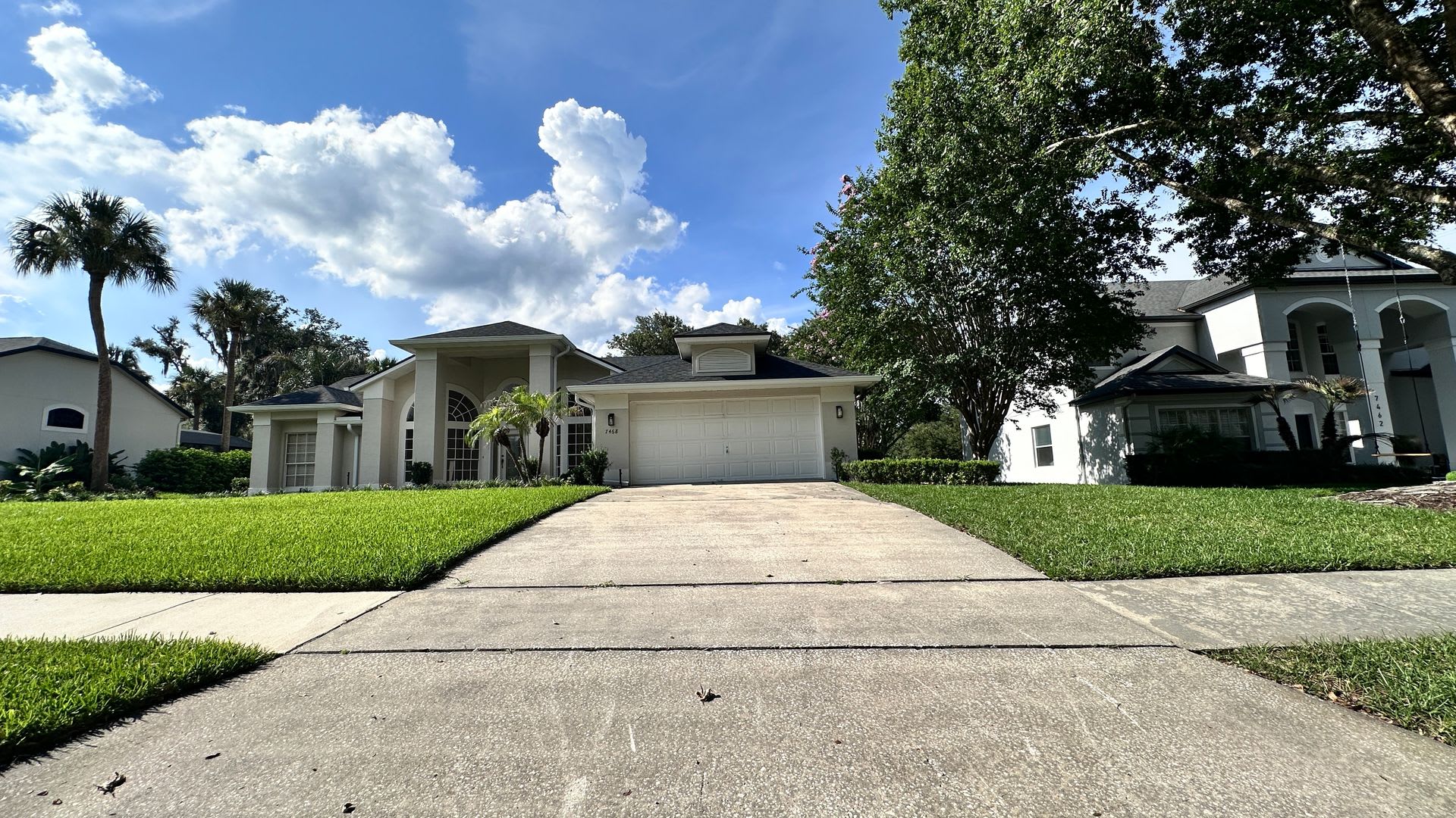 4 Bed, 2 Bath – photo 1