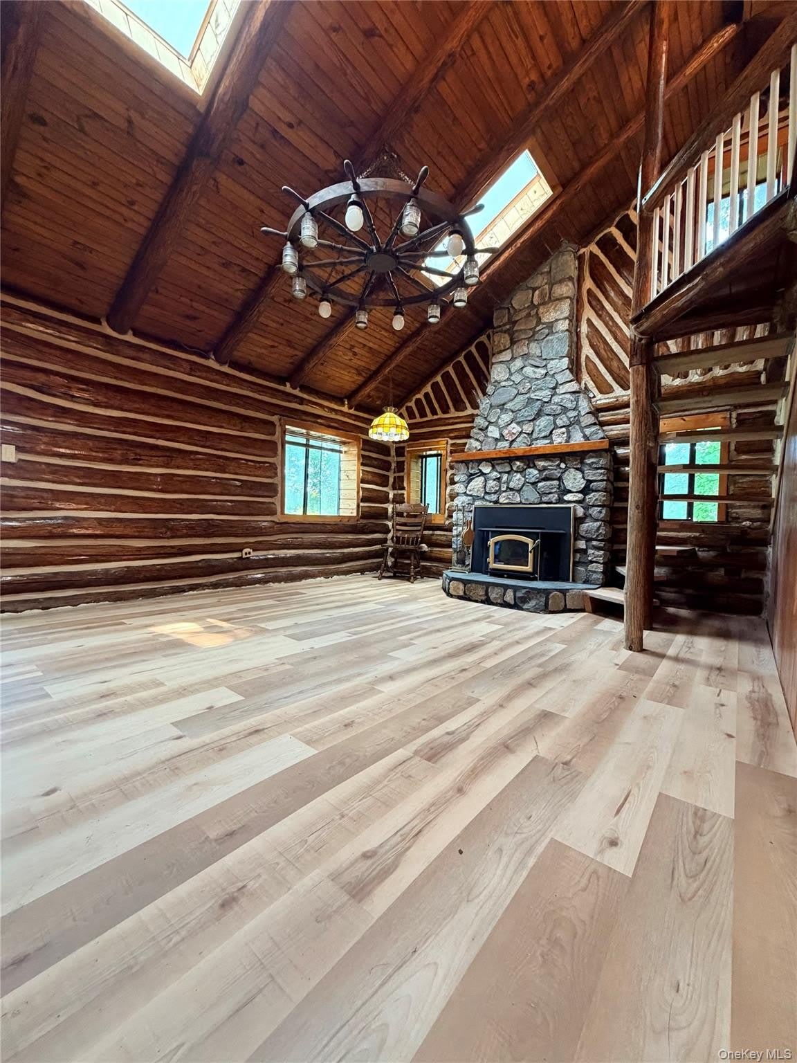 12 Mountainview Road – photo 1