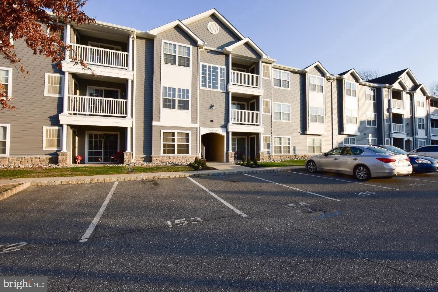 342 NICHOLAS – photo 1 of 24