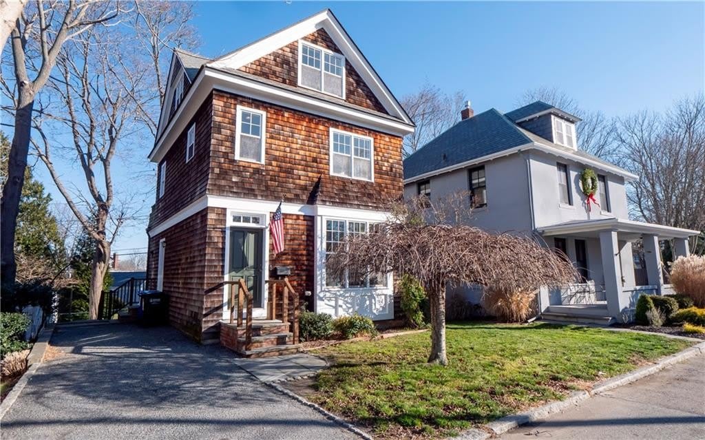 4 Kay Terrace – photo 1 of 27