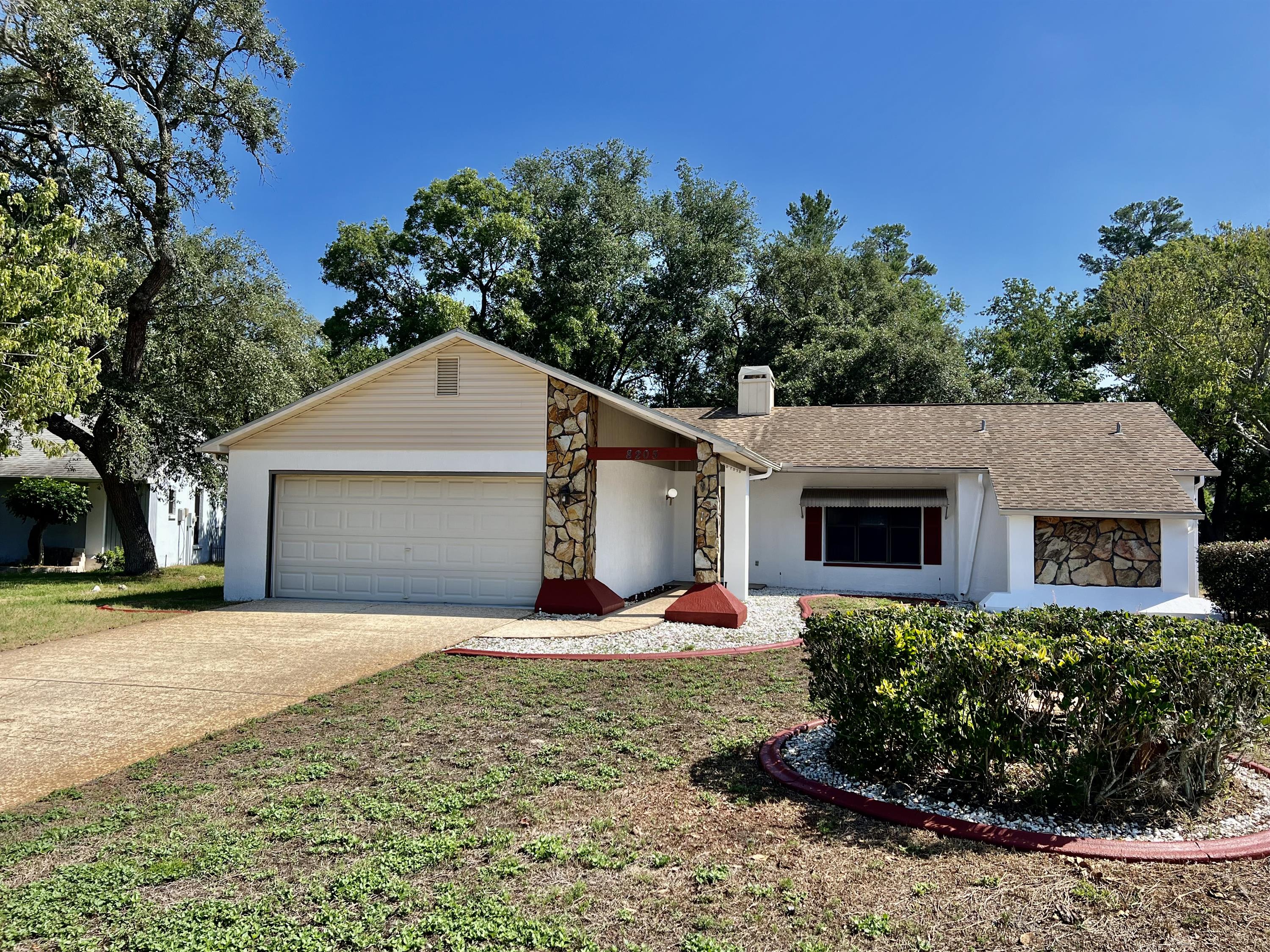 8205 Pagoda Drive – photo 1