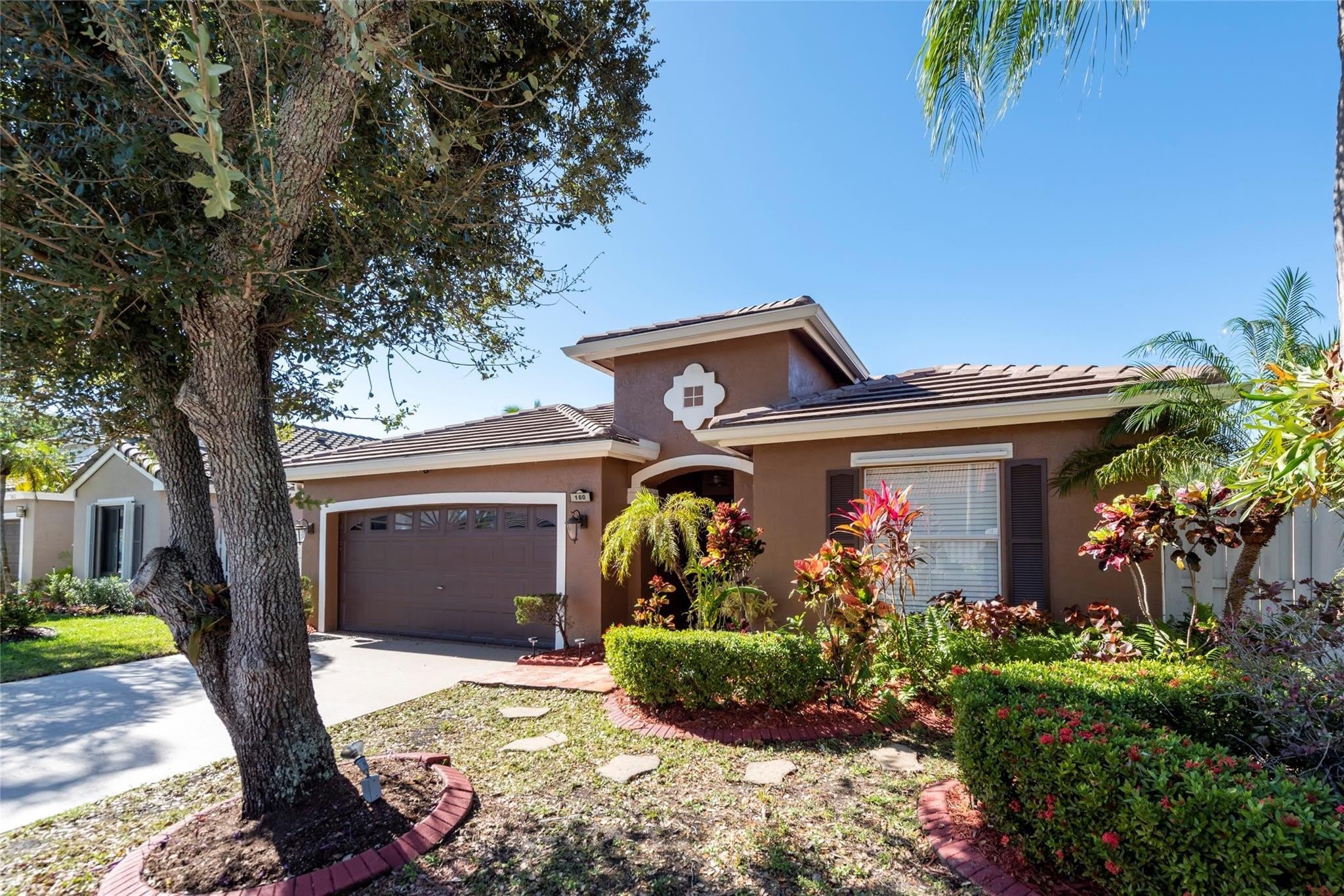 160 NW 166th Avenue – photo 1