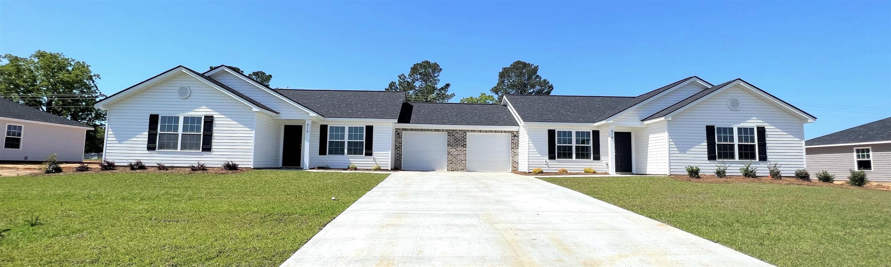 124 Callaway Crescent – photo 1 of 20