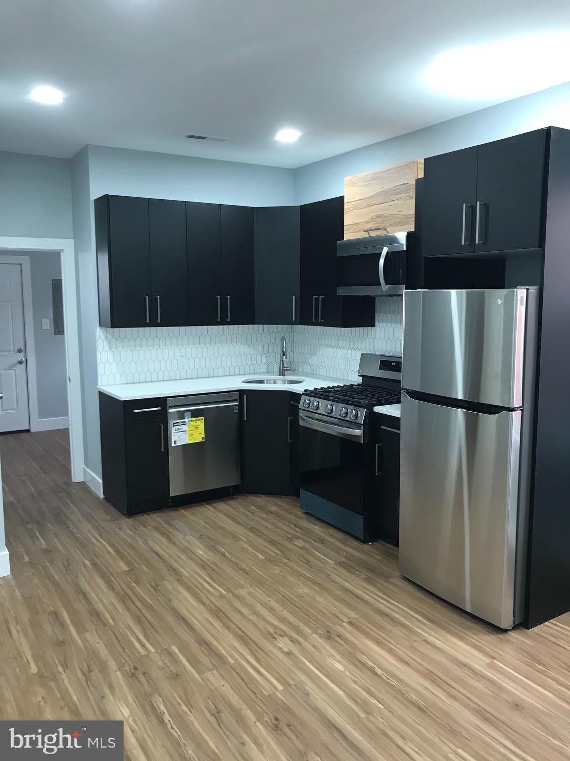 5141 Spruce Street – photo 1