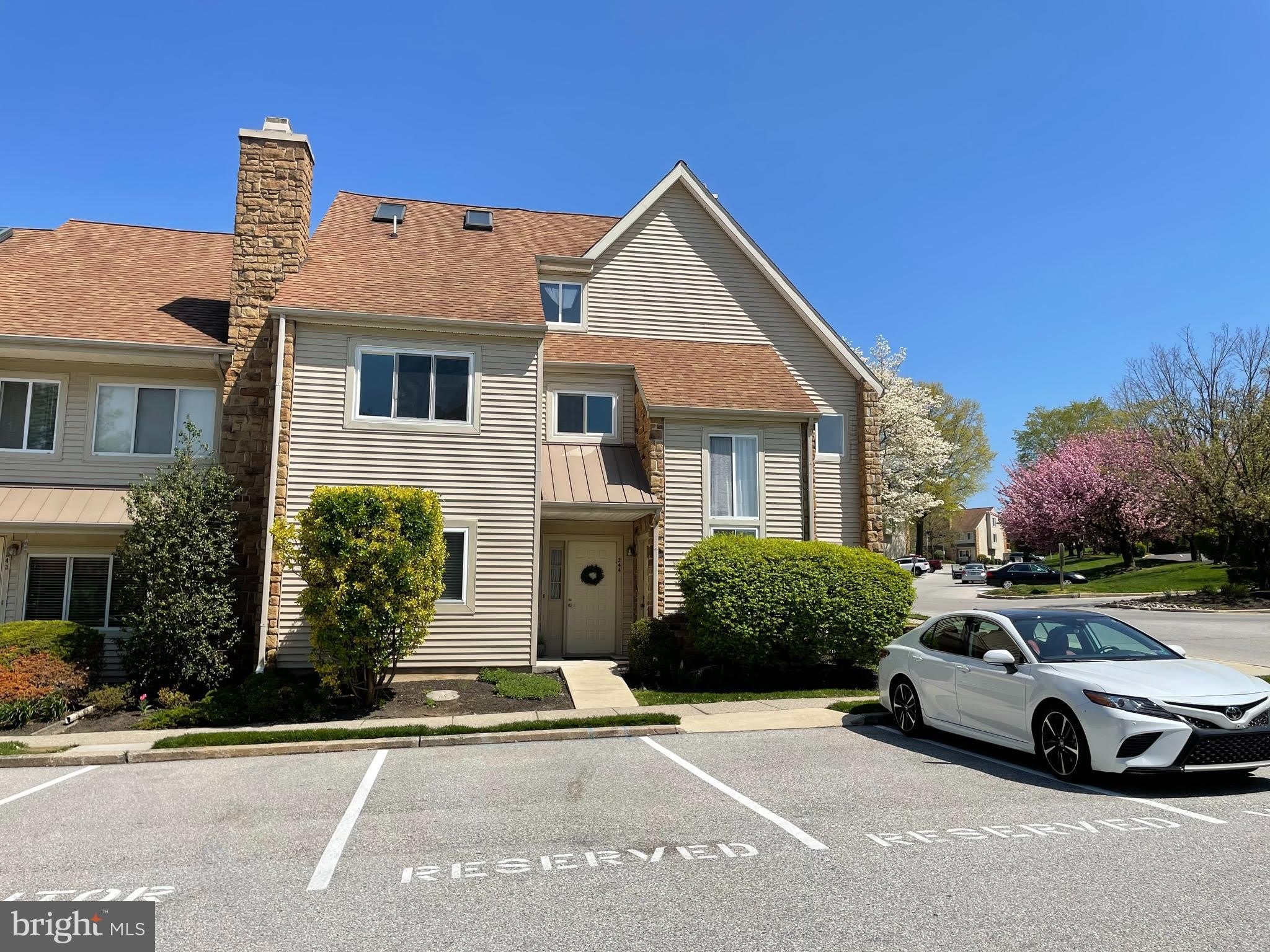 245 CARRIAGE Court – photo 1 of 42