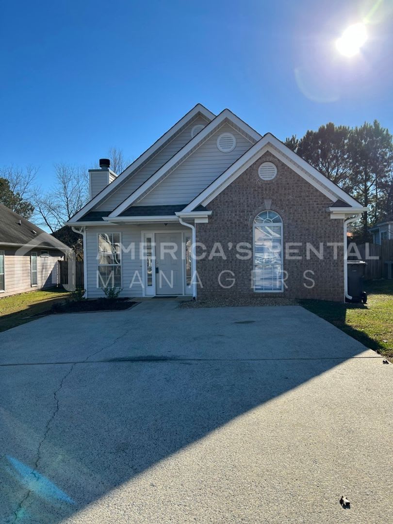 Home For Rent In Calera – photo 1 of 45