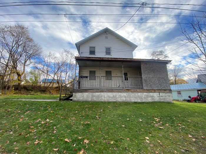 682 Huntington Street – photo 1 of 19