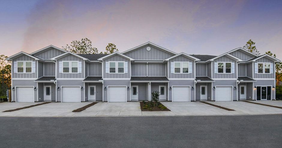 Walton's Landing Townhomes – photo 1
