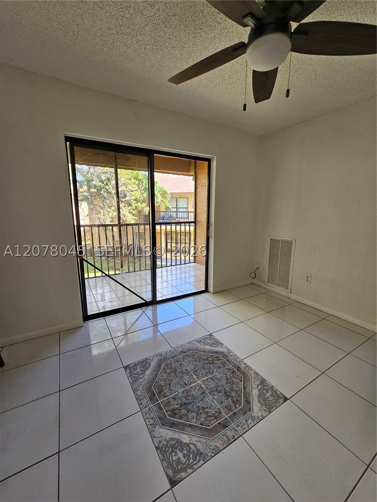 6580 W 27Th Ct – photo 1