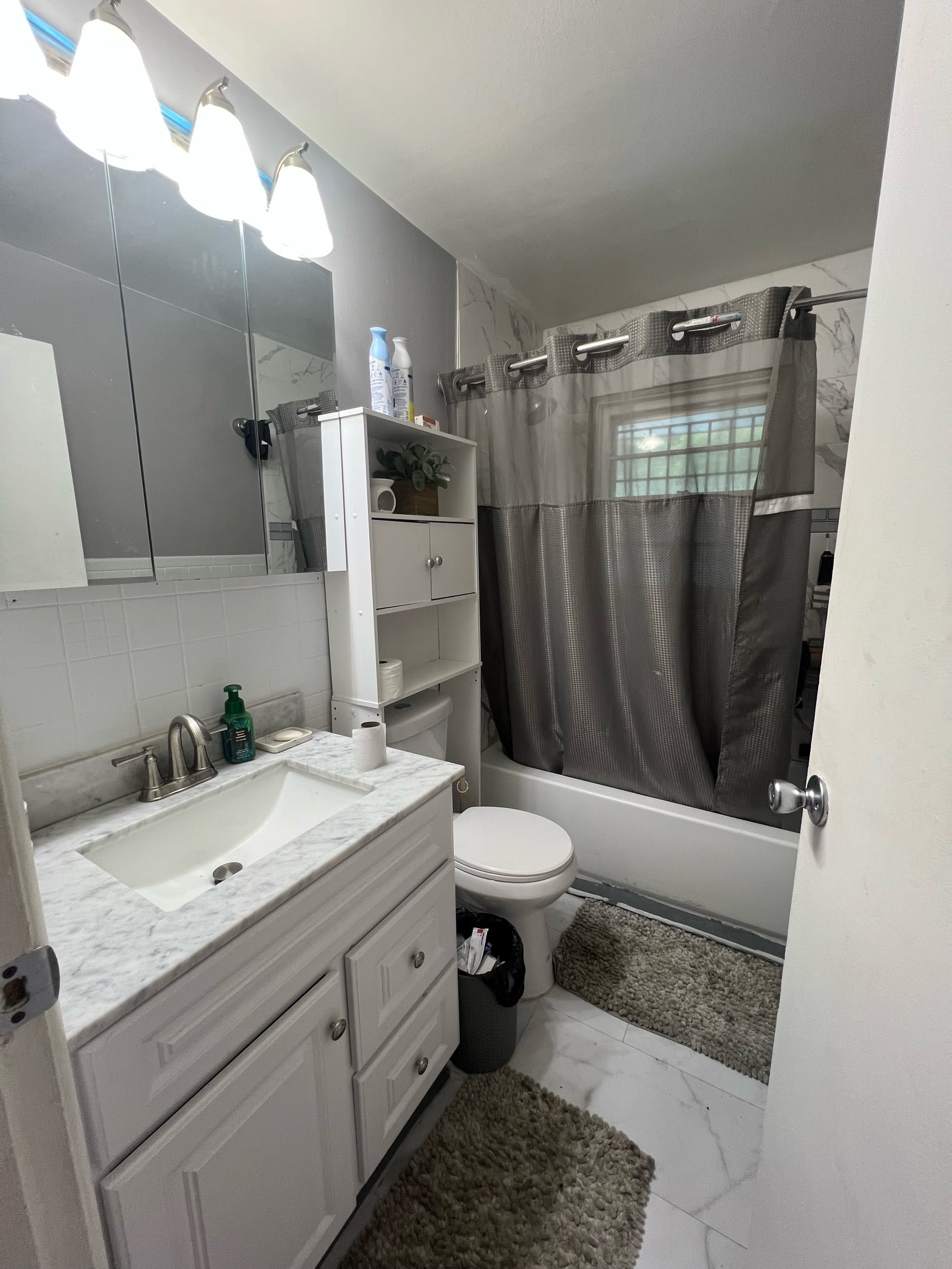 5112 West Hillcrest Ave. – photo 1 of 8