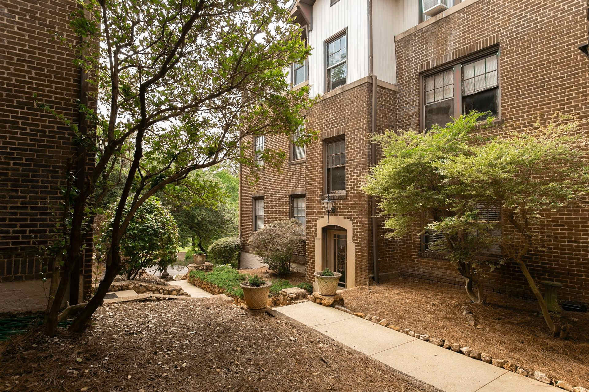 Highland Court – photo 1