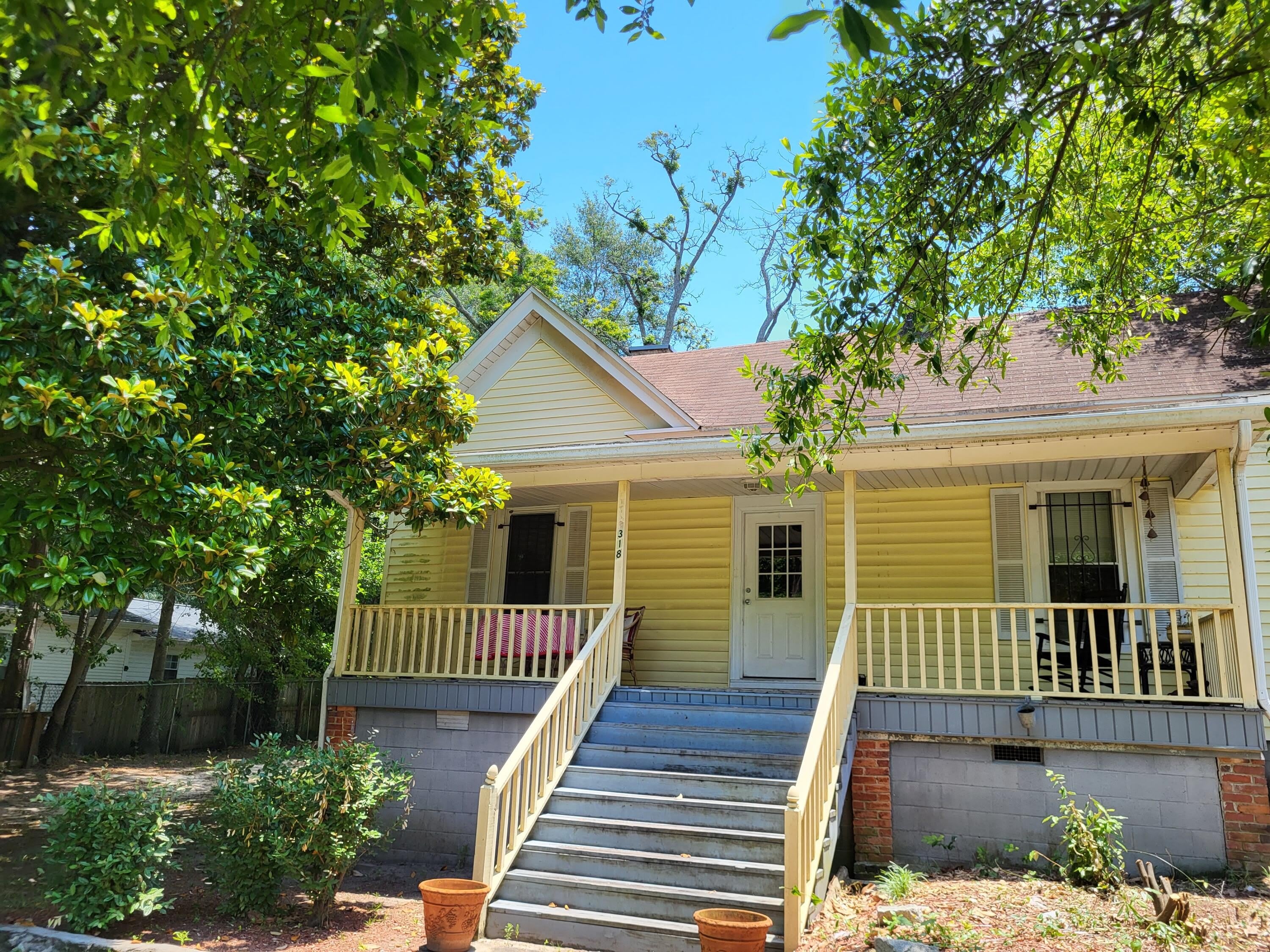 318 Chesterfield Street N – photo 1