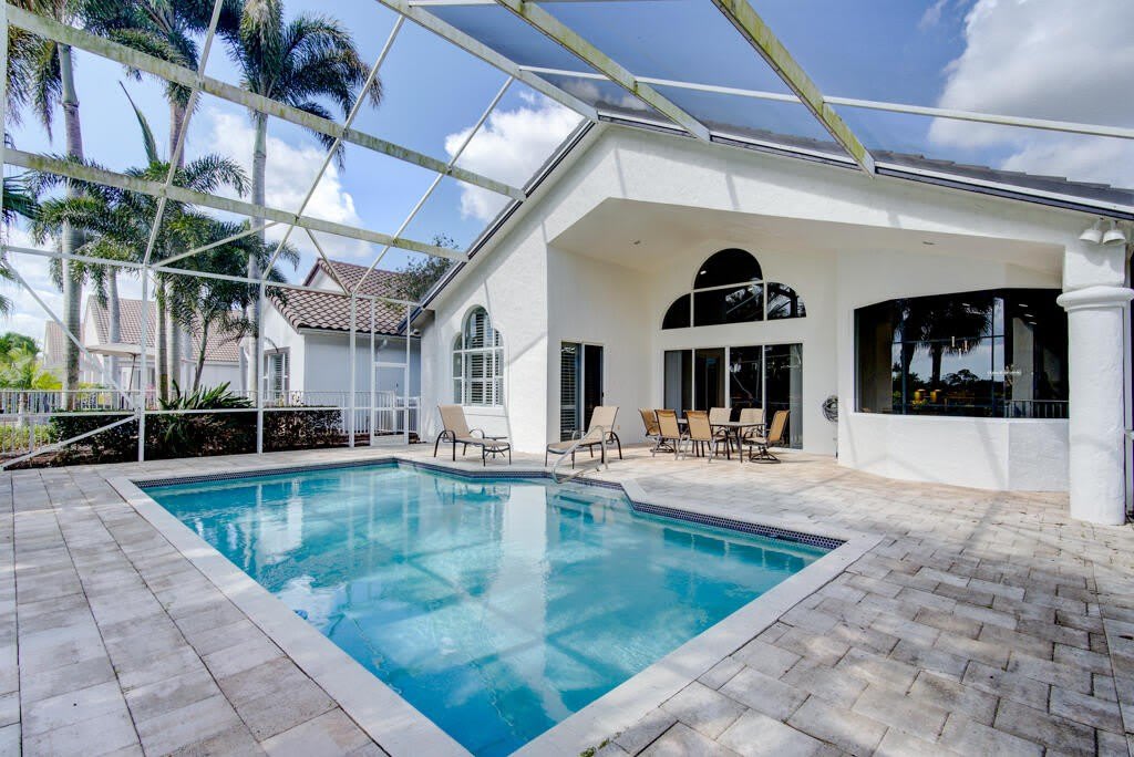 6646 Oakmont Way – photo 1