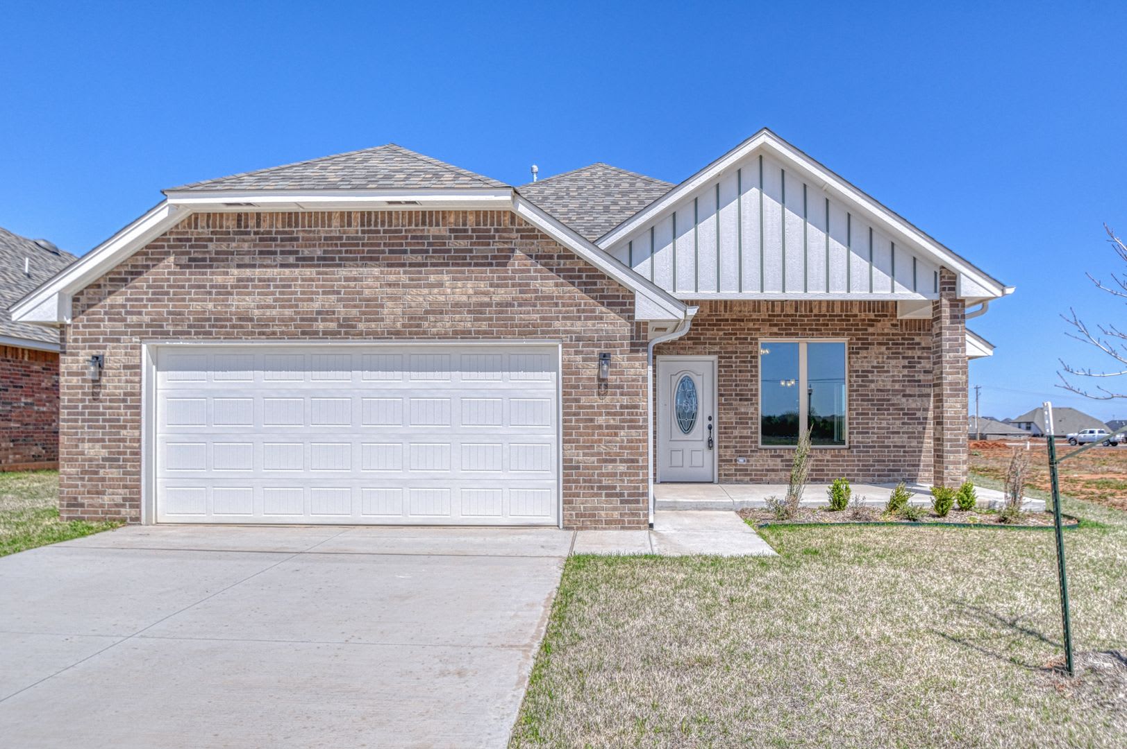 Move In Special: August Rent Free! – photo 1