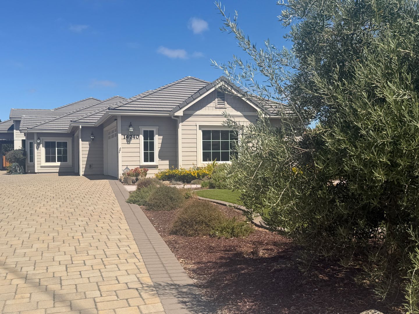 Unique Property With 8 10 Acres Of Parking Behind The Palatial 3Br 3Ba Home Nestled In The Foothills Of Morgan Hill – photo 1 of 20