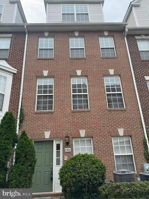 2328 Langston – photo 1
