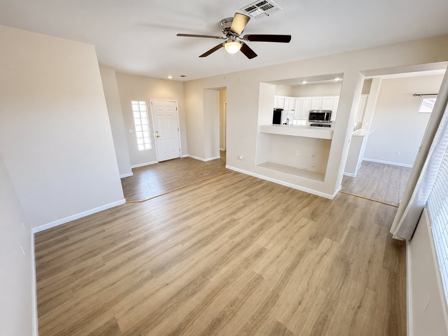 Single Story 3 Bedroom Home In 55 Community With Putting Green – photo 1
