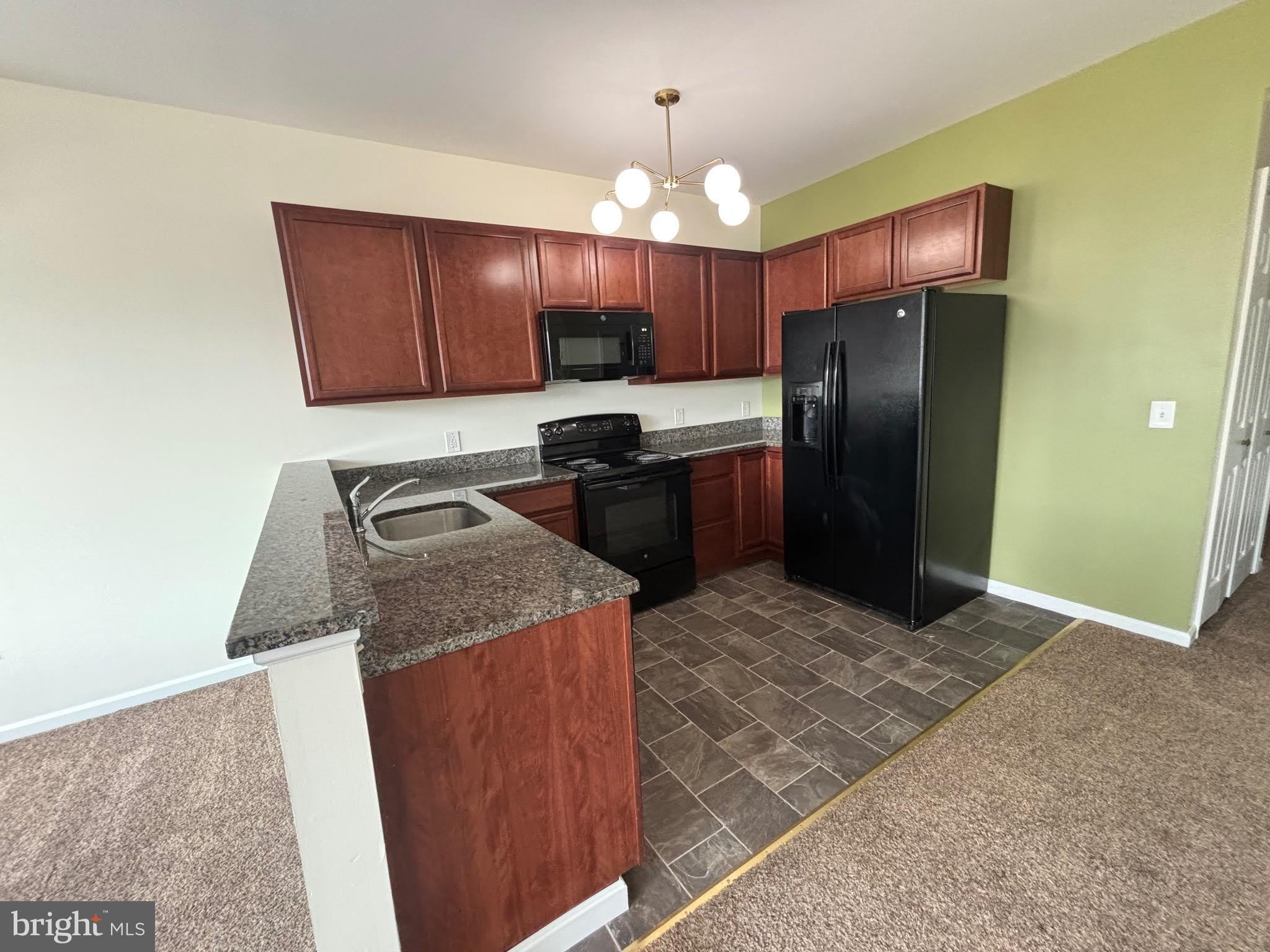316 BRIDGE Street – photo 1 of 16