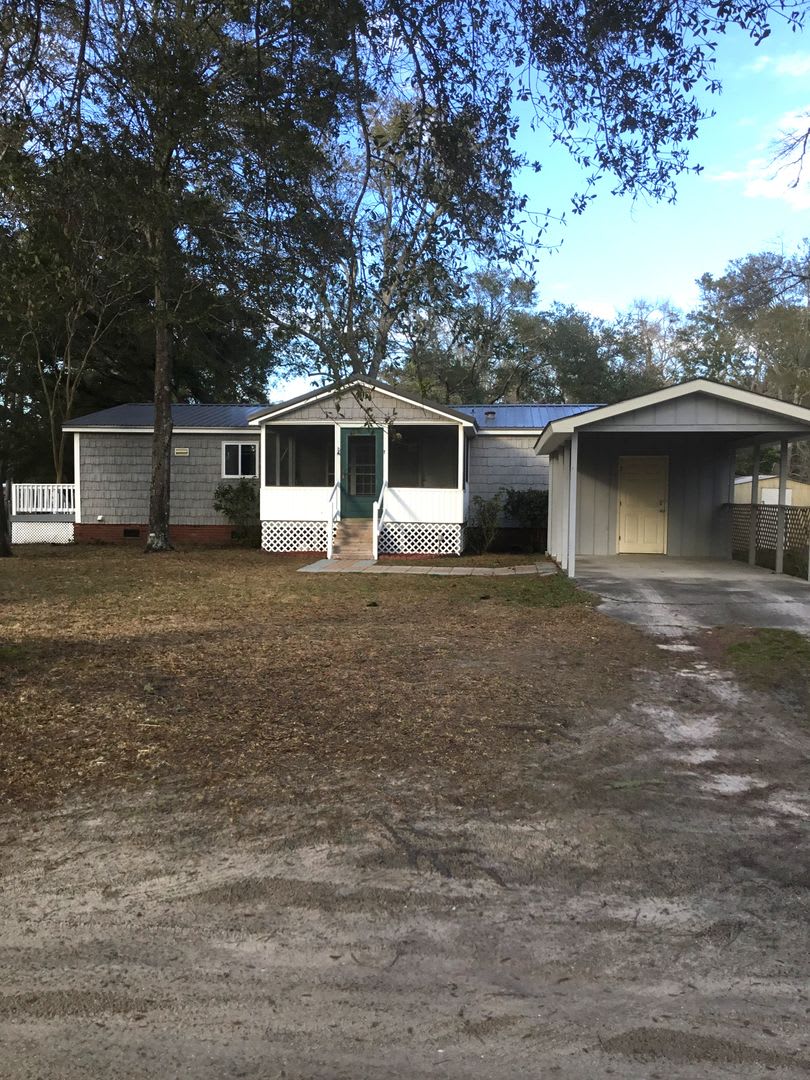 Shady Rest 3 Bedroom 2 Bath Renovated Manufactured Home – photo 1 of 15