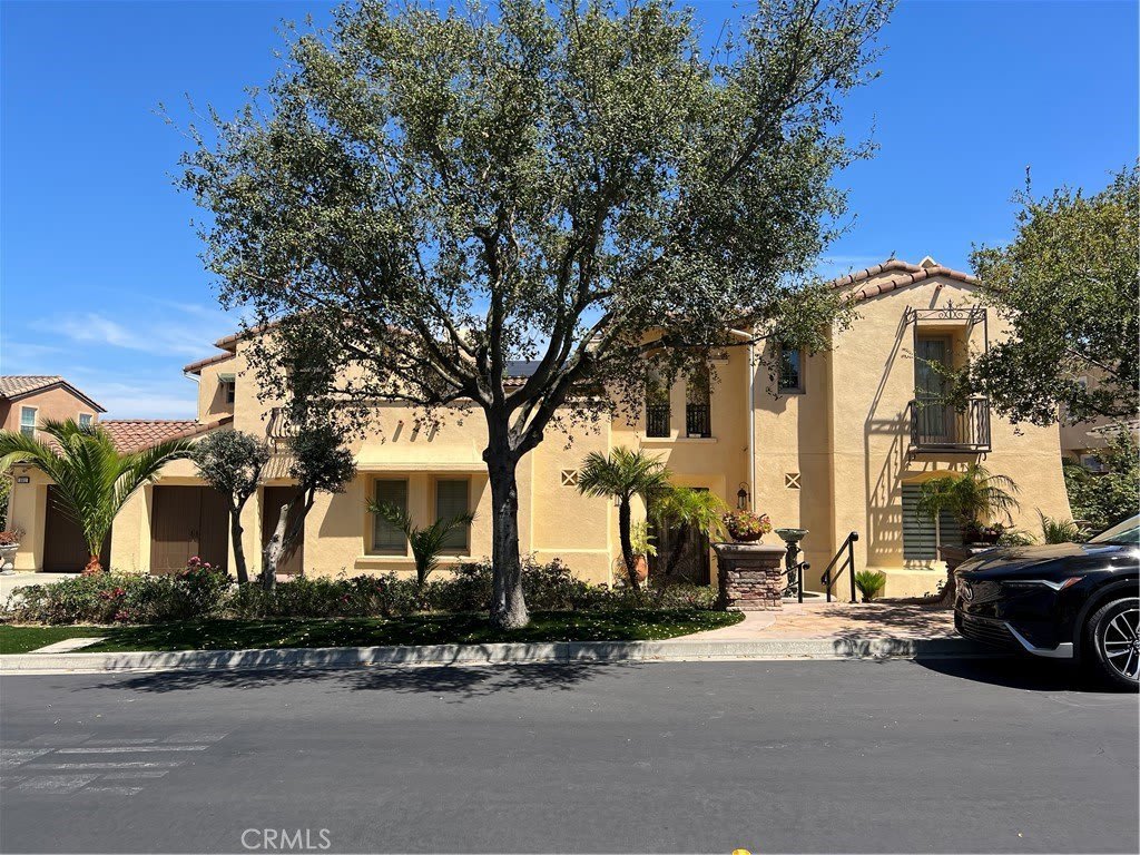 16611 CATENA DR – photo 1 of 9