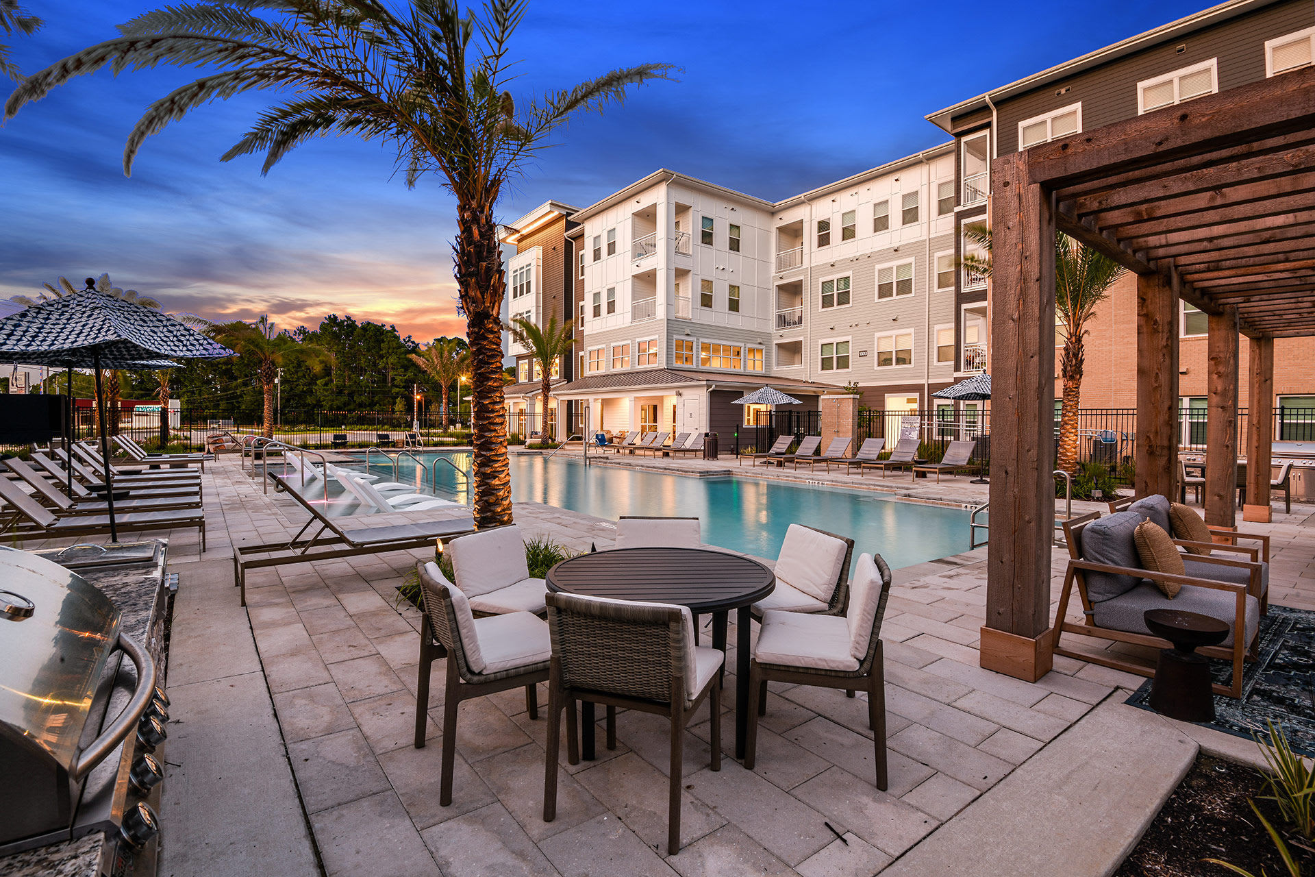 Emerald Shores – photo 1 of 36